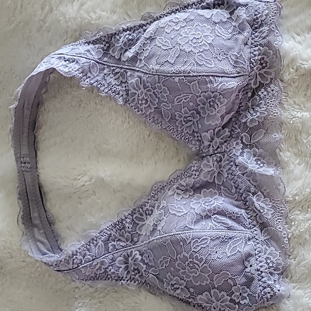 Gilly hicks Bralette